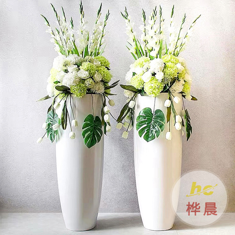 深圳玻璃鋼工廠制作玻璃鋼雕塑要點(diǎn)都有哪些？